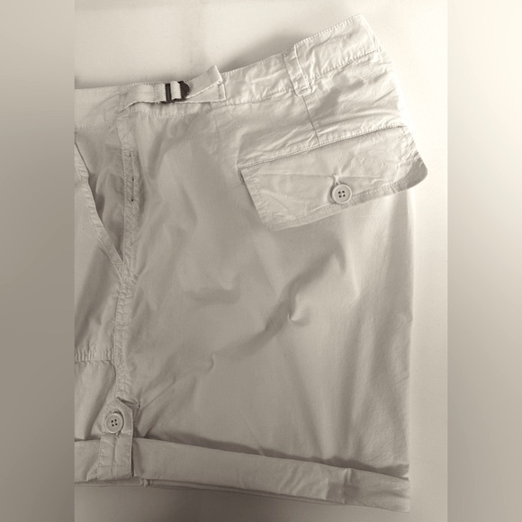 Sanctuary Standard Surplus Woman’s Plus 22W Warm White Cargo Short Rolle… - Picture 5 of 8
